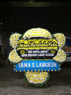 Papan Bunga Duka di Lanto